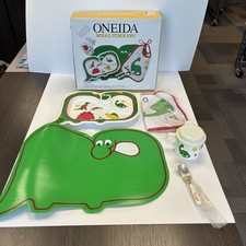 Oneida Meal Time Set Vintage Dinosaur Kids Plate Mat Sippy Cup Fork Spoon Bib