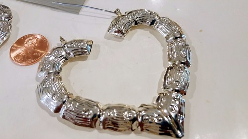 Pendientes Big Heart Silvertone Alloy Fashion Jewelry 2.3 / 4 "NUEVO - Imagen 3 de 3