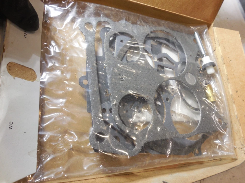 Hygrade Carburetor Kit Repair 1552 Fits Checker 68-67, Chevrolet 68-67, GMC 1968 - Image 3 of 3