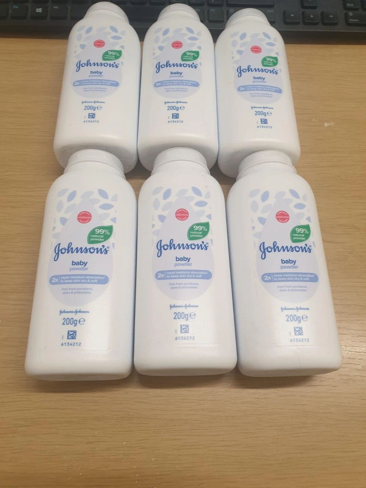 Johnson&Johnson Baby Powder 200g New Formula Cornstarch X6 JUST £19.49 FREEPOST