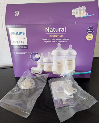 Philips Avent Newborn Bottle Feeding Starter Set + 120 Breastmilk Bags
