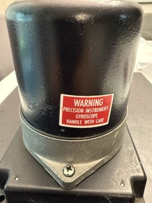 Bendix/King KG 102A Directional Gyro P/N 060-0015-00   14V   With Connector
