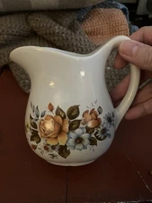USA Small Flower Pitcher