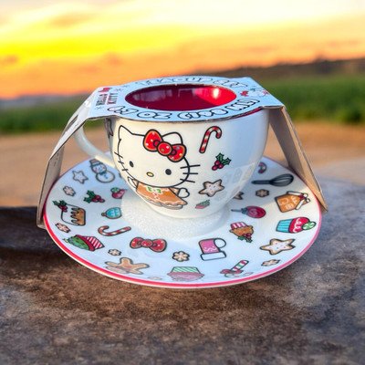 Hello kitty christmas Tea Set