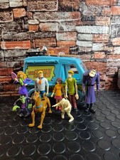 Scoobydoo Mystery Machine + Monsters And Other Figures