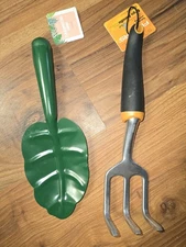 Fiskars 12-inch Cultivator Garden Tool