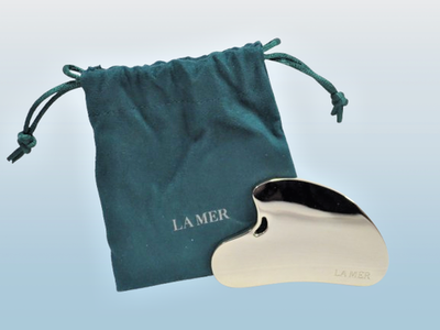 LA MER STAINLESS STEEL GUA SHA FACIAL MASSAGE SCULPTING TOOL W