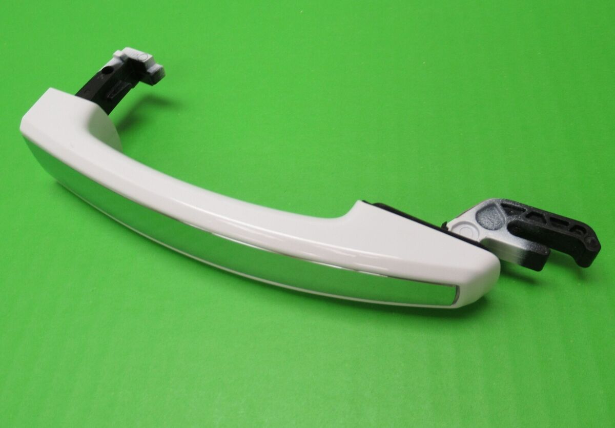 13275786 Door Handle OEM Summit White Metal 2014 Cruze 13275786 Door Handle OEM Summit White Metal 2014 Cruze