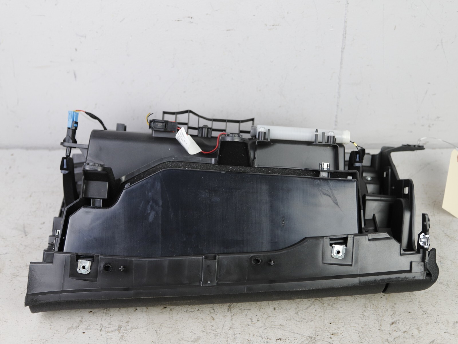 2014 - 2020 MASERATI GHIBLI DASH DASHBOARD GLOVE BOX STORAGE COMPARTMENT OEM 52K