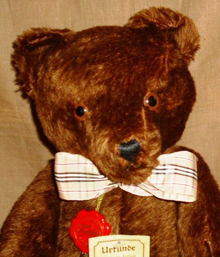 Teddy-Hermann Hirschaid-80iger-39cm-hart gestopft-dunkelbraun-lim.-Zustand 1 - Picture 4 of 6