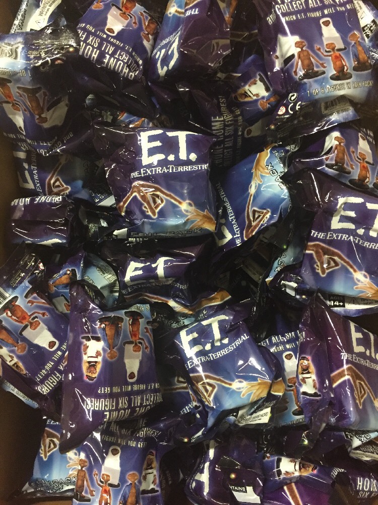 E.T. The Extra-terrestrial Figurines.  LOT Of 10 Blind Packs For Collectors.
