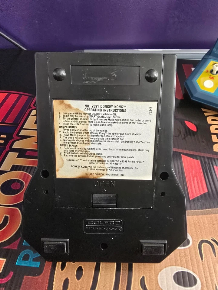 Coleco Donkey Kong 1982 mesa arcade - probado y funcionando - $150 Foto 2 de 2