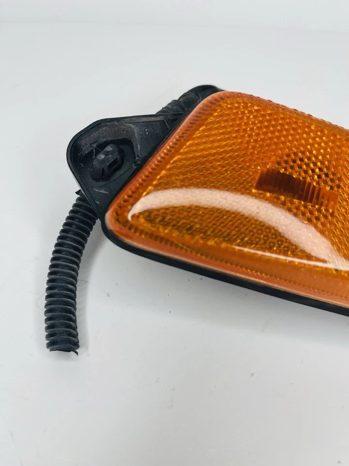 Luz de estacionamiento marcador delantero izquierdo del lado del conductor Suzuki Kizashi 2010-2013 OEM Foto 2 de 4