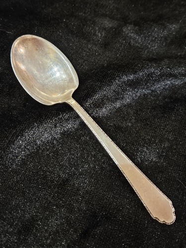 Lunt Sterling Silver Treasure William & Mary Sugar Spoon