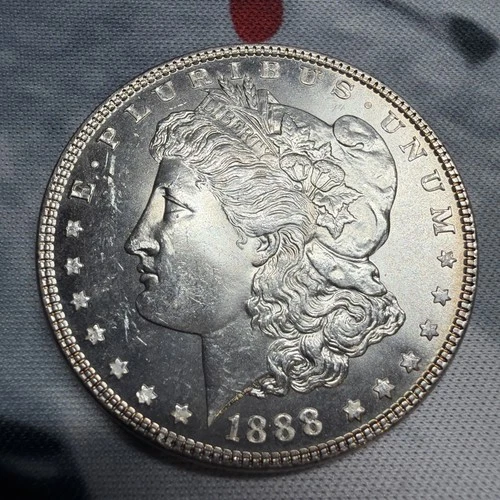 1888 P MORGAN SILVER DOLLAR! BEAUTIFUL Uncirculated Coin! WOW!
