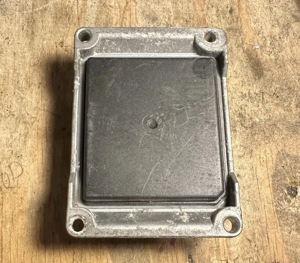 Cadillac CTS SRX 2004-2006 MÓDULO DE CONTROL ECU PCM ECM 19260507 E55 YJBF Foto 2 de 4