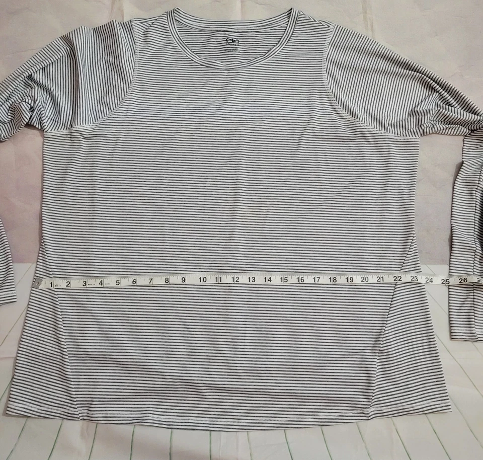 Top manga larga a rayas grises y blancas Athletic Works para mujer talla 3XL (22) Foto 4 de 4