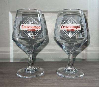 Cruzcampo One Pint Kelch Gläser BRANDNEU NIE BENUTZT PASSENDES PAAR