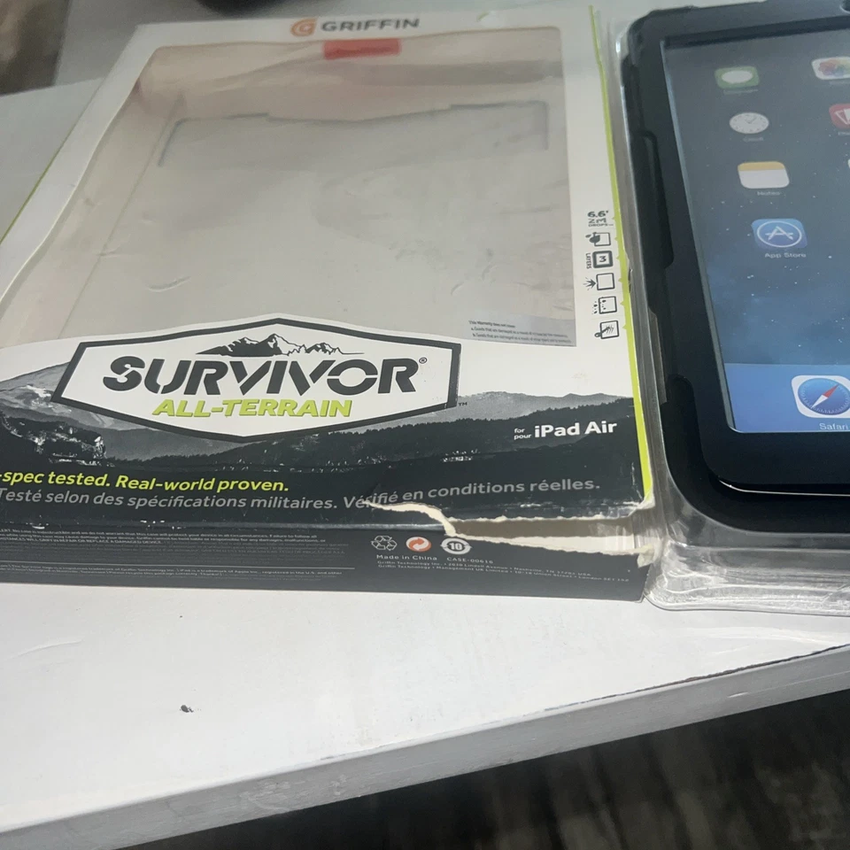 Griffin Survivor Hard Case for Apple iPad Air 1st Gen - Black new open box   - Image 2 of 4