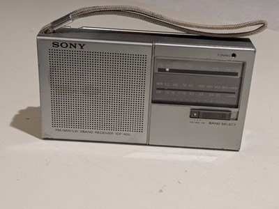 Sony ICF-400 Radio LW/MW/FM Transistor Vintage Silber Receiver