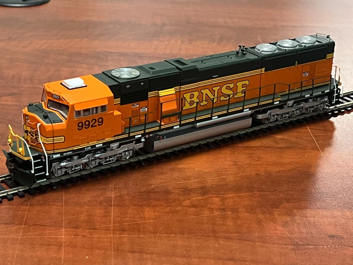 Athearn BNSF Railway HO Vintageless Model Railroad Locomotives for