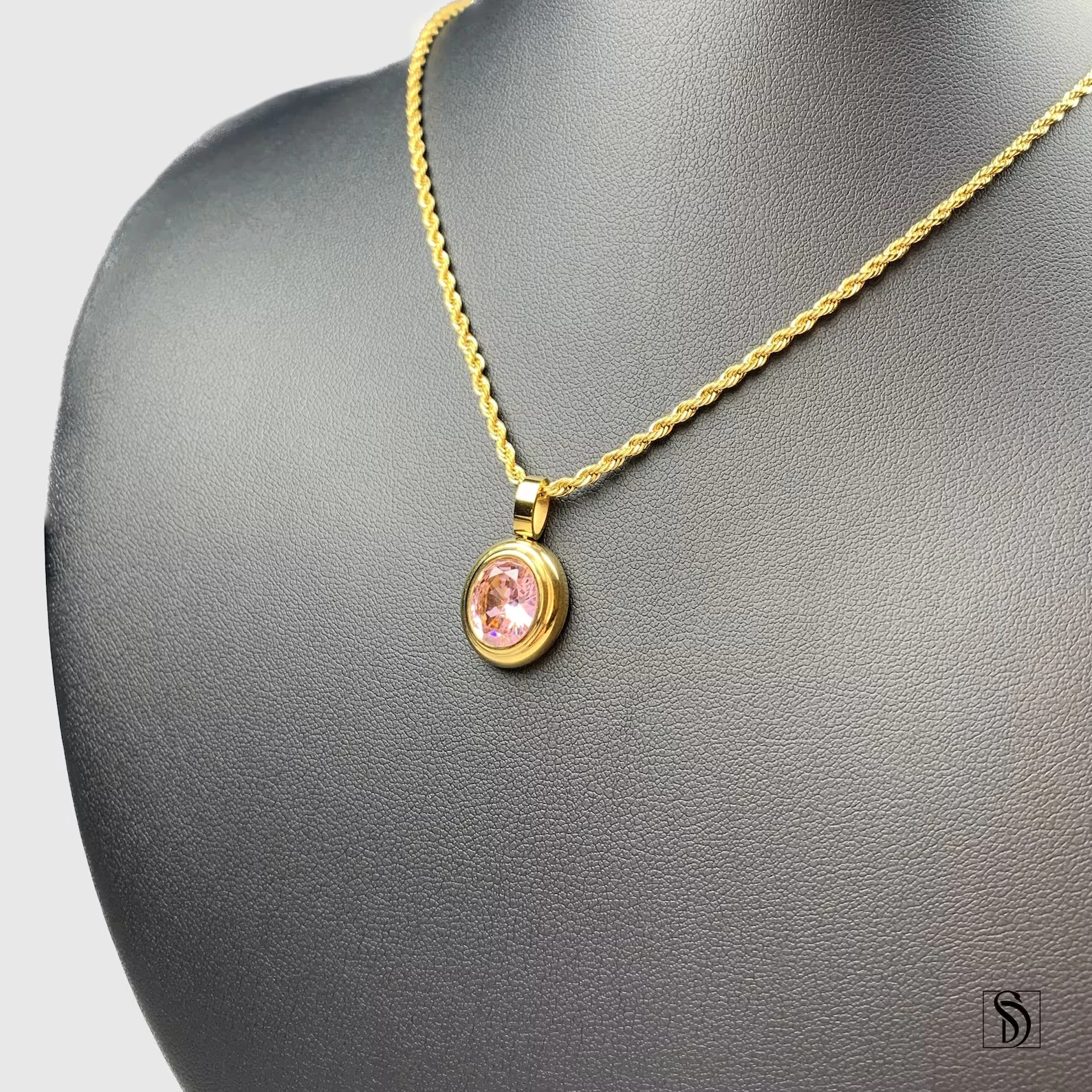 Collier pendentif en acier inoxydable inspiré d'OSRS Amulet Of Glory