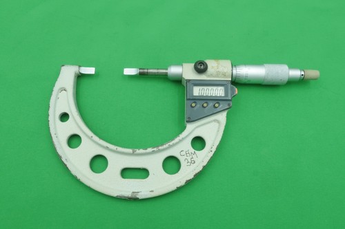 Mitutoyo 422-312 Digital Blade Micrometer 1-2" .00005" 422-312-30 1 per Order - Picture 5 of 10