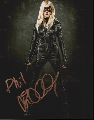 Katie Cassidy 'Arrow' Black Canary Autographed 8x10 photo Full Signing Details