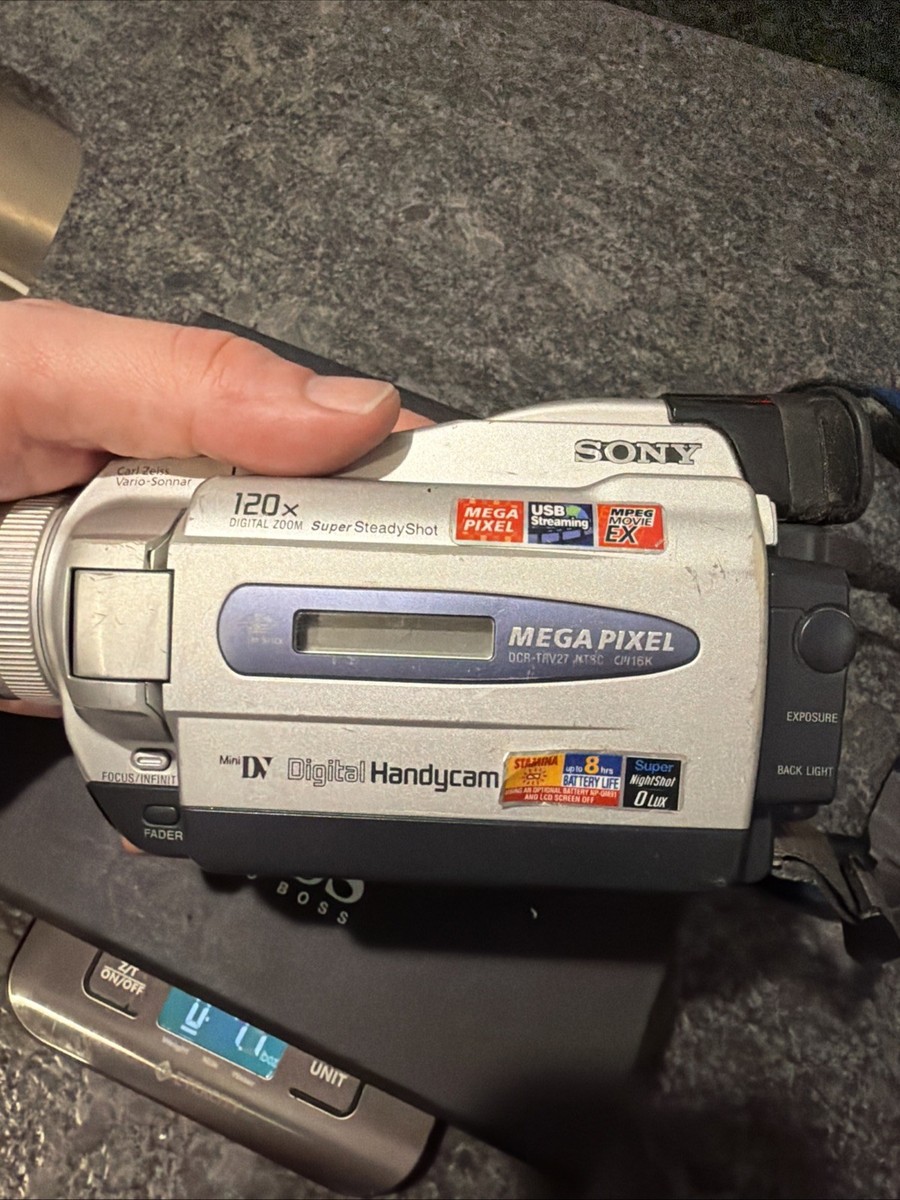 D) Sony DCR-TRV27 Digital Mini DV Camcorder W/ Battery NO CHARGER