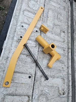 #ad Cub Cadet Wide Frame Rear Lift 129 128 149 169 109 86 108 $265.00