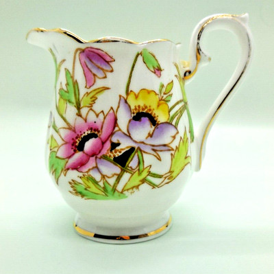 Royal Albert England GLORIA Hand Painted Bone China 3-1/2'' tall Creamer
