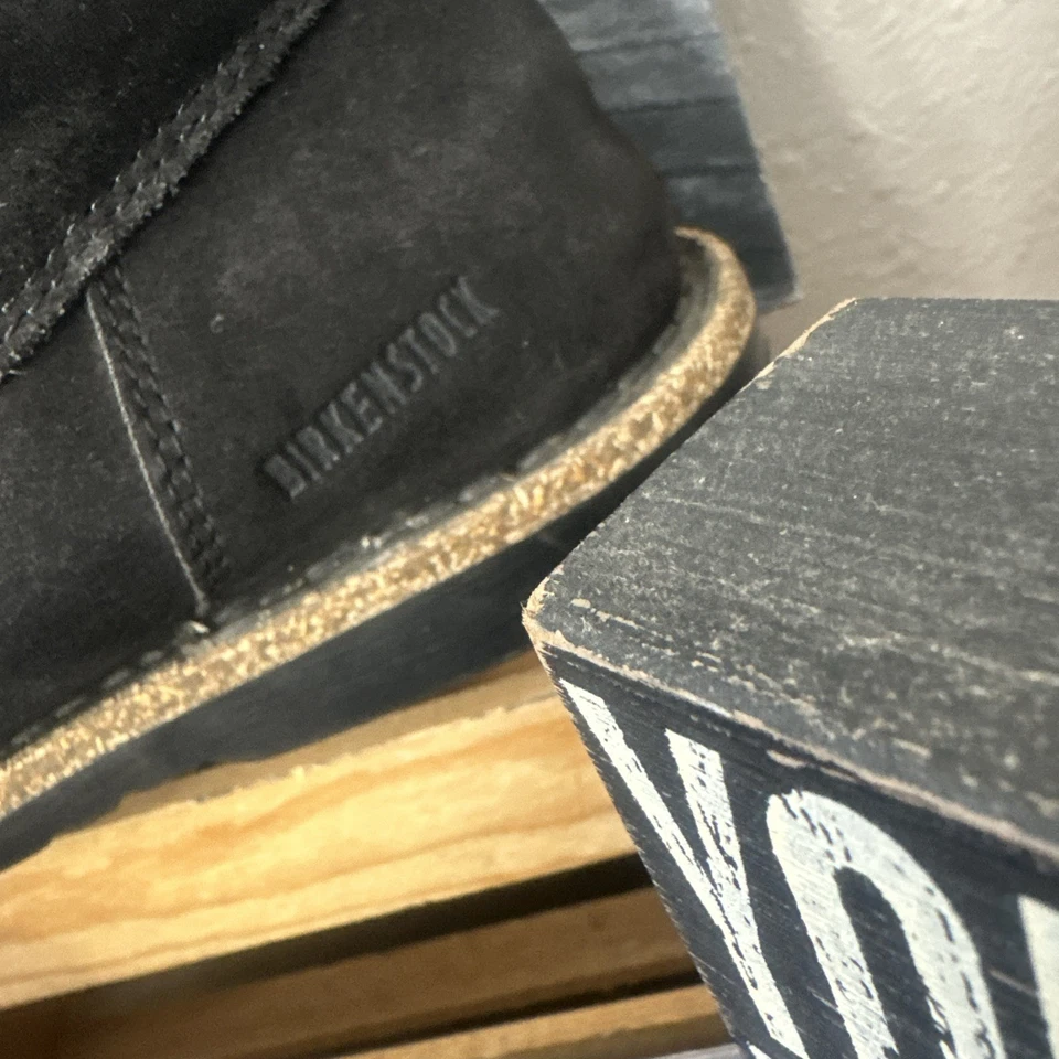 Birkenstock Black Suede Leather Flat Comfort Ankle Boots US 9 Euro 40 PreOwned - Image 4 of 4