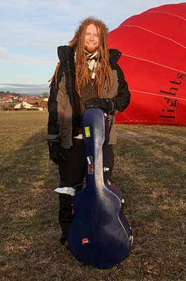 Newton Faulkner poses prior to performing the Unplugged Airbourne - Old Photo 3
