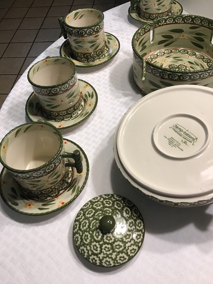 QVC TEMPTATIONS OLD WORLD GREEN TEAPOT & WARMER with 4 MUGS & 4 SAUCERS
