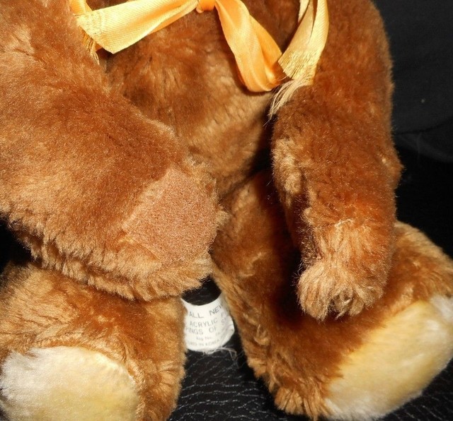 VINTAGE KMART BROWN TEDDY BEAR SITTING HOLDING HANDS STUFFED ANIMAL