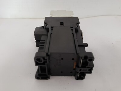 FUJI ELECTRIC SH-4/G DEFINITE PURPOSE CONTACTOR W/SZ-A40 CONTACT