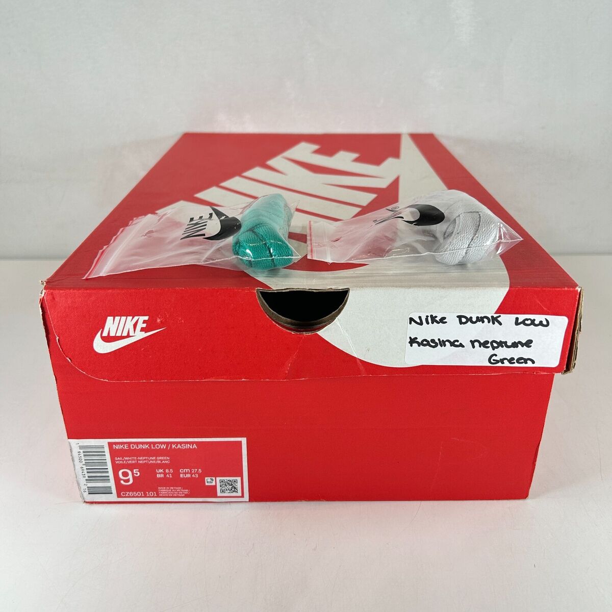 Kasina x Nike Dunk Low Road Sign Neptune Green (VNDS) - Size Kasina x Nike Dunk Low Road Sign Neptune Green (VNDS) - Size