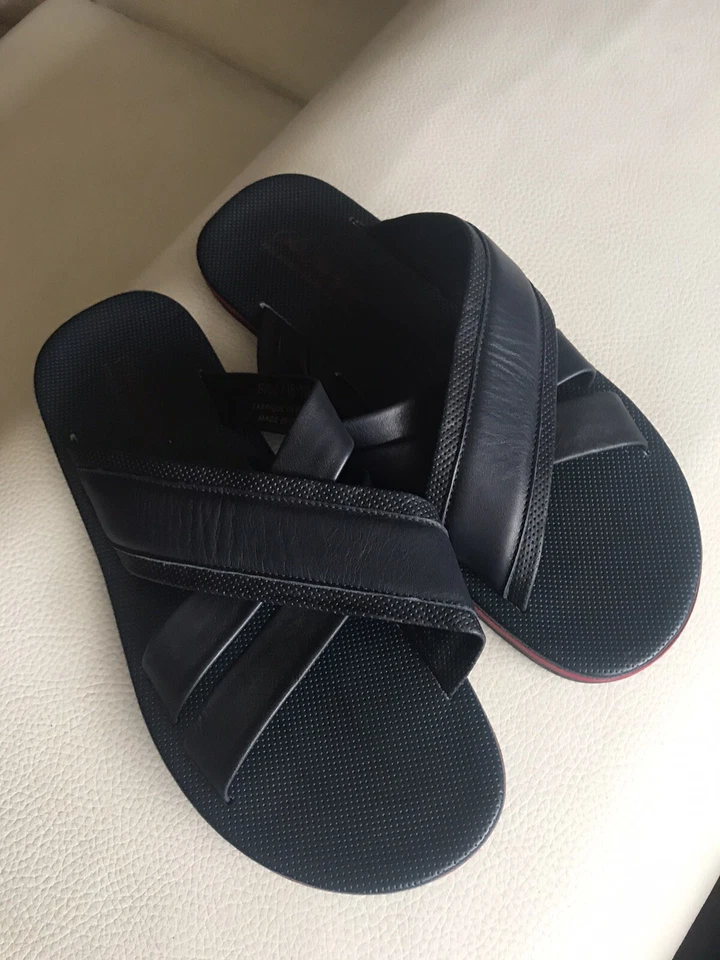 SANDALIAS NUEVAS SAKS Fifth Ave. s11.5 Hecho en Italia Foto 2 de 4