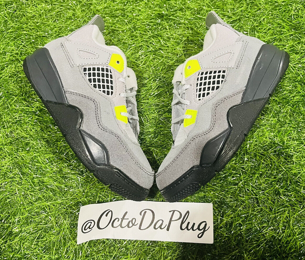 Nike Air Jordan 4 Retro SE Neon Gray Toddler Multi Sizes Nike Air Jordan 4 Retro SE Neon Gray Toddler Multi Sizes