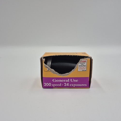 Kodak Gold 200 35MM General Use Film 24 Belichtungen / abgelaufen 12/2000 - Bild 5 von 6