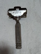 Gem 1912 Safety Razor Silver Tone Ornate Handle D10