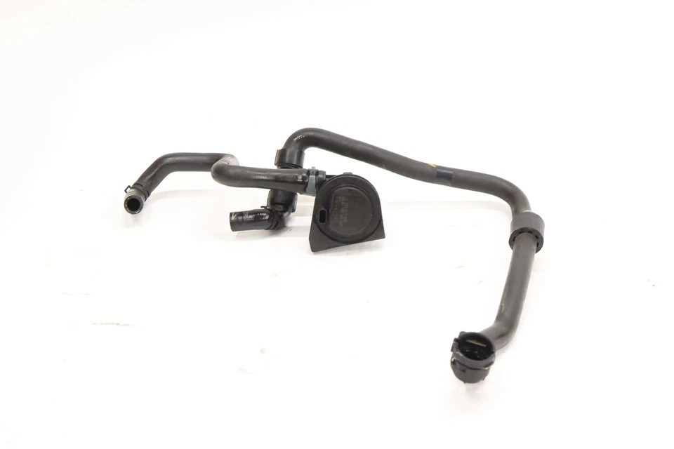 Pompa acqua aggiuntiva Audi Q2 81A 5Q0122051EM - Immagine 2 di 2