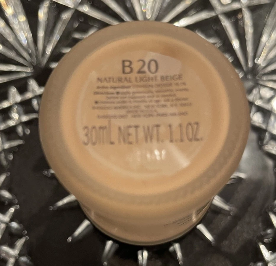 Shiseido Fluid Foundation B20 Vintage Discontinued Very Rare!! - Image 2 of 3