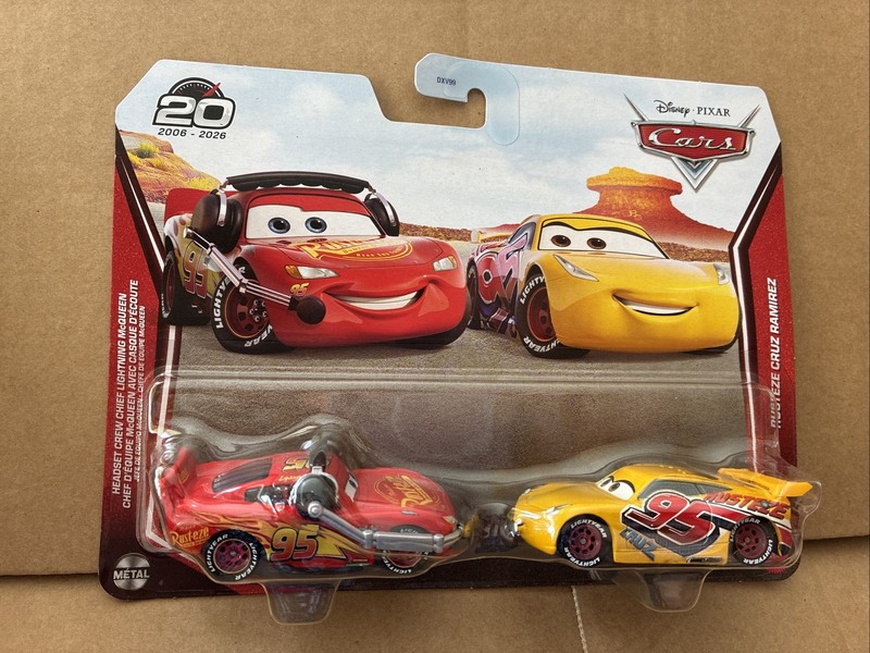 DISNEY CARS DIECAST Headset Crew Chief Lightning McQueen & Rusteze Cruz Ramirez