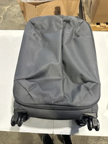 THULE AION 3204719 BLACK 35L CARRY ON SPINNER ROLLING LUGGAGE SUITCASE - product listing photo
