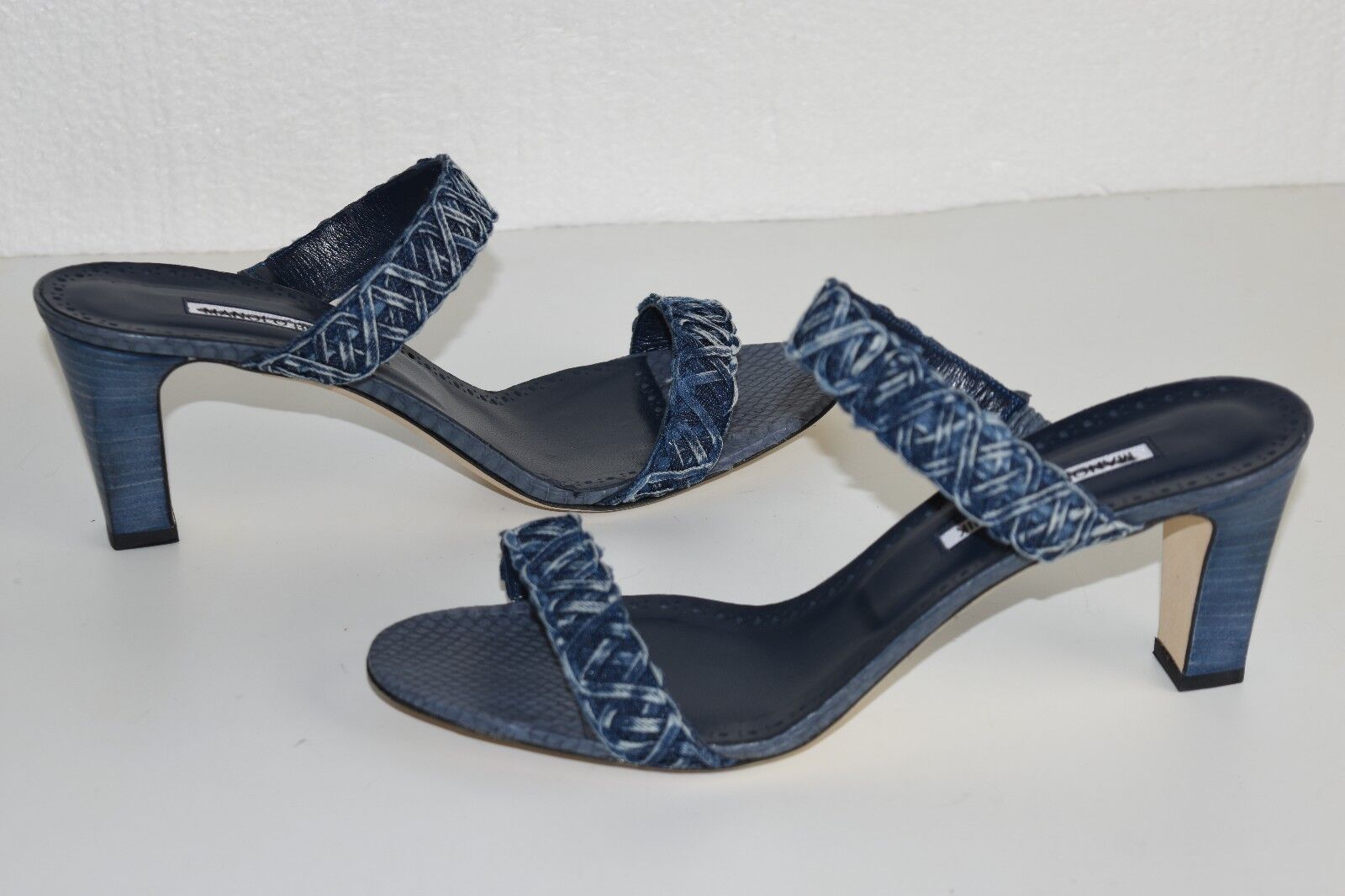 785 NEW Manolo Manolo Manolo Blahnik GERAS Denim SNAKE Slide Sandal Navy Block Heels shoes 41 15cd45 785 NEW Manolo Manolo Manolo Blahnik GERAS Denim SNAKE Slide Sandal Navy Block Heels shoes 41 15cd45