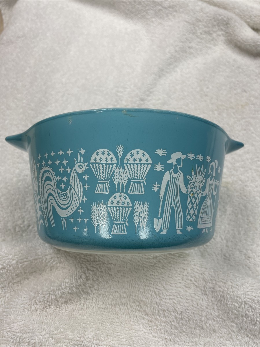 Vintage Pyrex Turquoise Blue Amish Butterprint Casserole Bowl 2 Qt