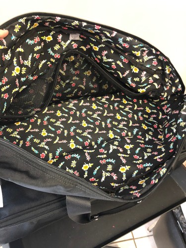NWT Vera Bradley LIGHTEN UP WHEELED CARRY ON LUGGAGE **Black CARRY ON - Picture 2 of 5