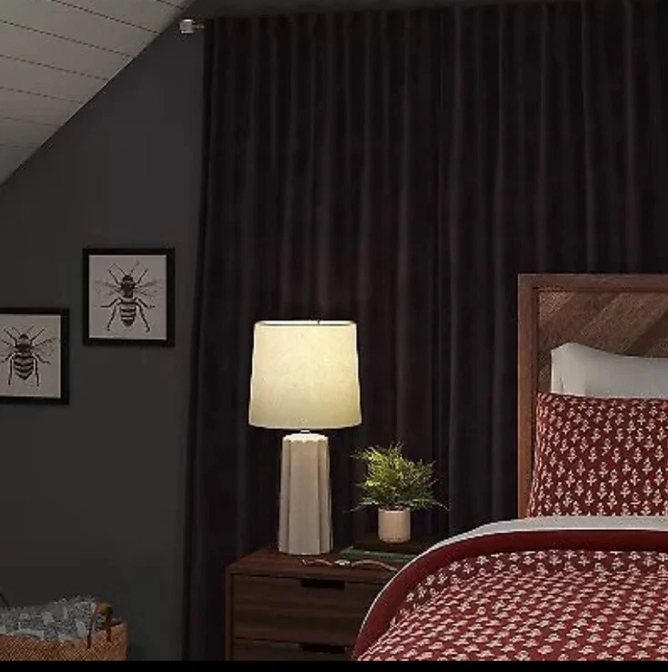 Threshold黑色天鹅绒长窗隔热窗帘板 — 第 2/4 张图片