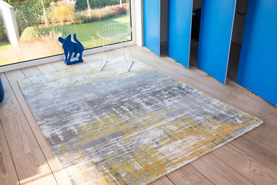Atlantic Streaks SEA BRIGHT SUNNY 8715 Louis de Poortere gelb modern verblasst Teppich